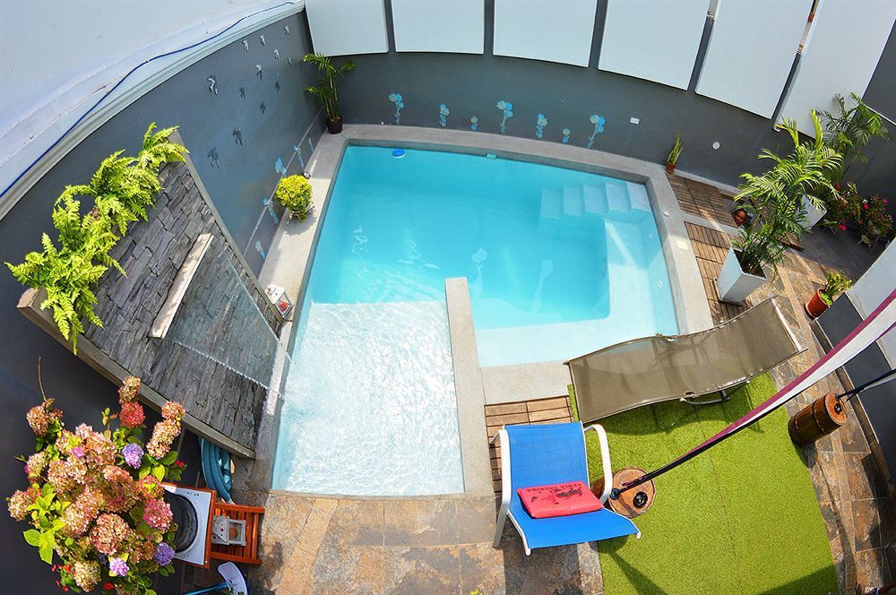 F1 Boutique Hotel